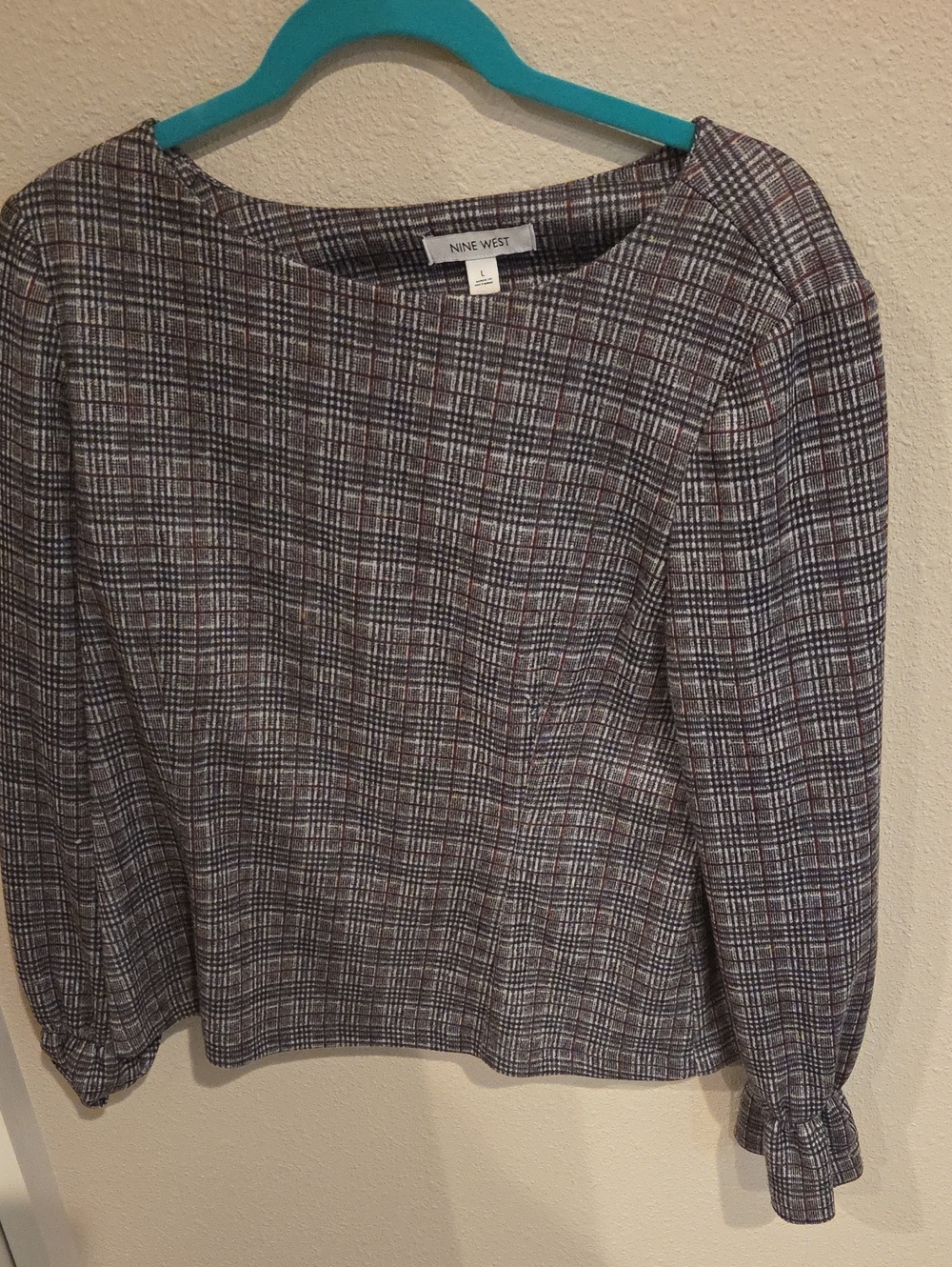Nine West Women's Gray Multi Plaid Scoop Neck Sweater